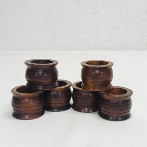 Anillo de Servilleta de Madera Tallada de Primera Calidad Diseñado para Realzar Eventos Gastronómicos de Lujo con Detalles Artísticos - Product Image 1