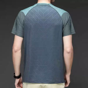 2024เสื้อยืดคอกลมแขนสั้นทรงหลวมพิมพ์ลายผ้าฝ้าย100% คุณภาพสูงสำหรับผู้ชาย - Product Image 4