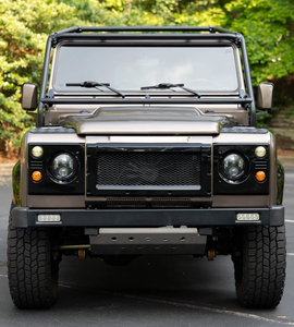 LISTO PARA CONDUCIR - USADO, VOLANTE A LA IZQUIERDA |   CONDUCCIÓN DERECHA |   Réplica del OSPREY SS OC110 DEFENDER 110 de 2021 con Motor LS3 - Product Image 1