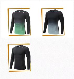 Precio de fábrica Fabricante de diseño profesional Rush Guard Diseño único por encargo Men Rush Guard - Product Image 3