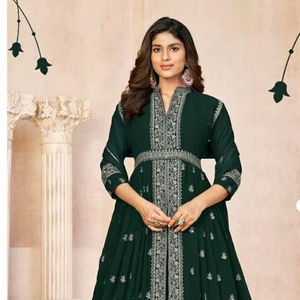 Georgette lourde moderne 3.10 Mtr Flair Santoon bas hiver Sherwani costume fantaisie fil travail indien Salwar Kameez vêtements Qunoot - Product Image 1