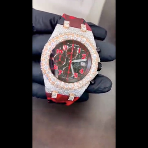 Mejora tu estilo con un impresionante reloj de acero inoxidable totalmente helado y elaborado con diamantes cultivados en laboratorio con claridad VVS baja - Product Image 1