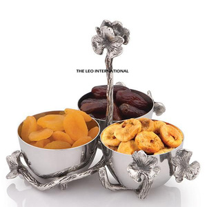 Cuenco de metal de suministro al por mayor, cuenco de frutas decorativo plateado, cuenco con soporte de aluminio y acero inoxidable, cuenco japonés disponible para la venta - Product Image 1