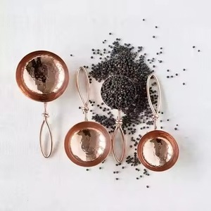 Ensemble de tasses à mesurer en cuivre de qualité supérieure avec différentes tailles pour une mesure précise des ingrédients humides et secs - Product Image 2