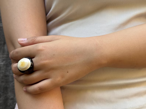 Anillo de Cuerno de Búfalo Natural Ecológico de Diseño Superior para Mujer, Joyería de Fiesta Hecha a Mano de Estilo Moderno de Alta Calidad, Artesanía Saniya - Product Image 5