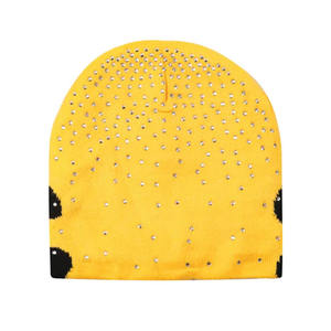 หมวกบีนนี่ถักสำหรับผู้ชายหมวกผ้าซาตินมีซับในสีเหลืองอบอุ่นสำหรับกีฬากลางแจ้งแบบออกแบบได้ตามต้องการ - Product Image 2