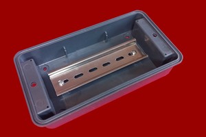 Caja de Distribución de Perfil Bajo PS-14L11 con Clasificación IP67, Material ABS, Diseñada para Riel DIN - Product Image 2