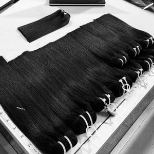 Vente en gros Perruque de cheveux vietnamiens super étirés à double trame naturelle soyeuse lisse facile à faire Perruques Cheveux bruts vietnamiens - Product Image 5