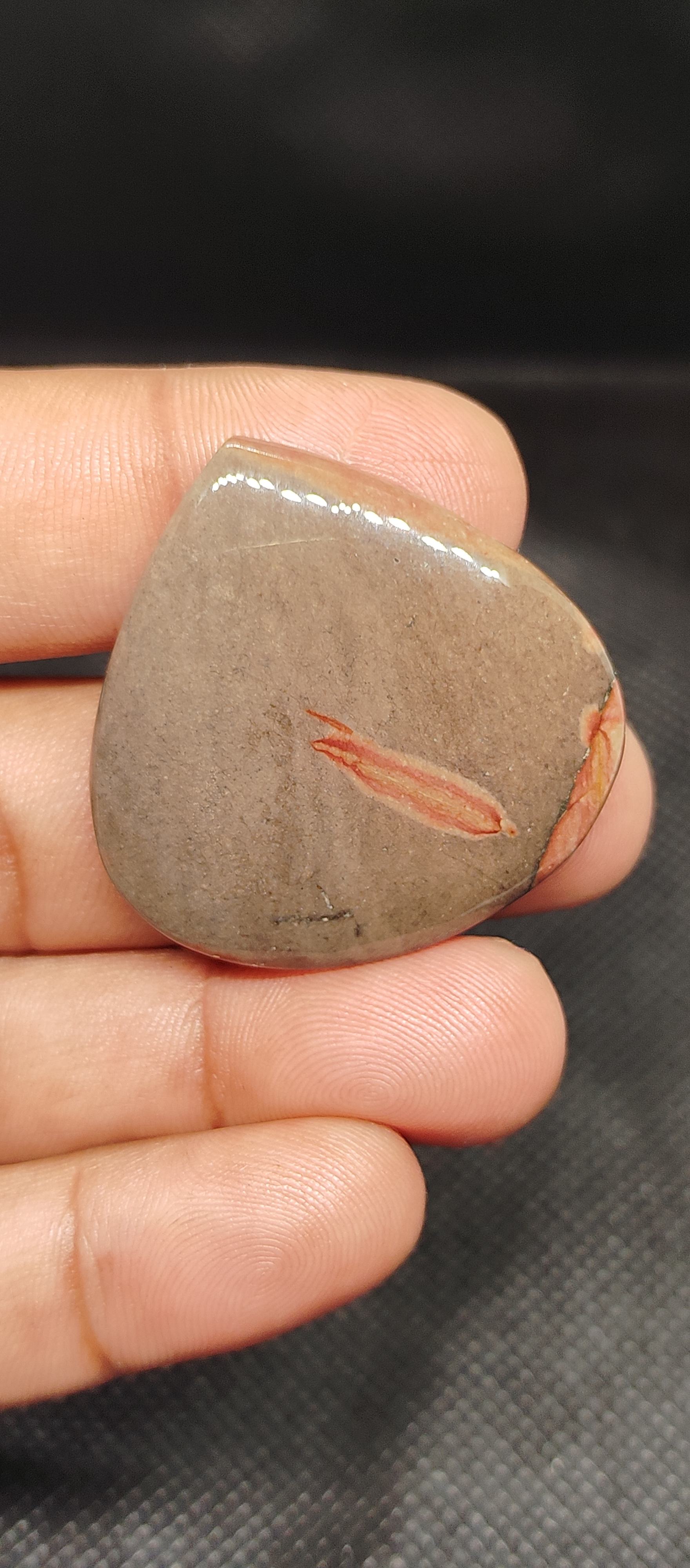 สีน้ำตาล