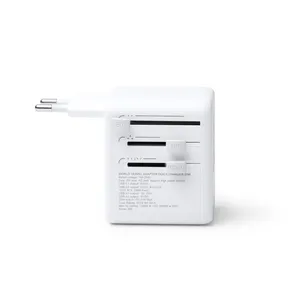 Adattatore da Viaggio Raska Personalizzato, Gadget USB Promozionali per Comodità in Movimento - Product Image 1