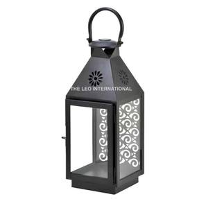 Exclusivo Portavelas de Exterior Clásico con Acabado Negro, Farol de Vidrio y Metal para Decoración de Jardín, Hogar y Navidad, Elegante Portavelas - Product Image 1