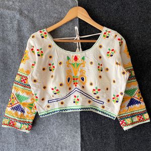 Navratri คอลเลกชั่นใหม่ผ้าคอตตอนแบบพิเศษพร้อมเสื้อทำงานปักลายแฟชั่นสำหรับผู้หญิง - Product Image 5