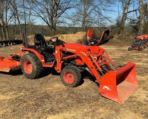 Tracteur agricole 4x4 Kubota B2601HSD-1 de haute qualité avec chargeur, 23 CV, pour jardinage, moteur et boîte de vitesses très abordables - Product Image 1