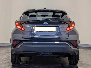 Venta de Vehículo Usado TOYOTA CHR 2020 con Volante a la Derecha, 1.8 VVT-i H Dynamic CVT EURO 6 (SS), 5 Puertas, Asientos de Cuero - Product Image 6