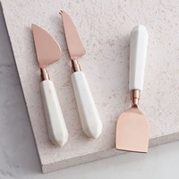 Couteau à beurre à fromage à manche en bois outil de cuisine en acier inoxydable avec matériau en laiton pour un usage domestique
