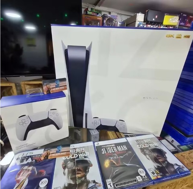 New Sealed Brand New Video Game Blue-ray Version P-S5 Pro Console 2TB Plastic Ready to Ship in Stock