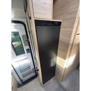 Camping-car Chausson 797 Ultimate Line 4 places, profil bas, transmission automatique, moteur en aluminium, avec cuisine - Product Image 1