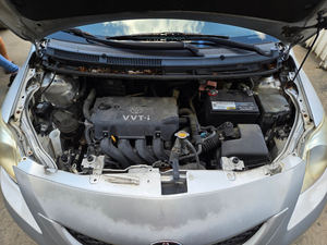 2010 Toyota Ya RIS ซีดาน - Product Image 3