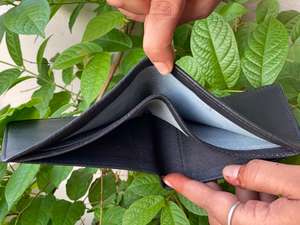 Cartera de cuero genuino hecha a mano, monedero elegante, Vintage, de cuero negro - Product Image 4