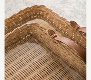 Bandeja de mimbre rectangular al por mayor con patrón de mimbre enrejado y asa para almacenar utensilios de cocina y decoraciones para el hogar - Product Image 4