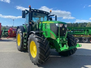 Tracteur à roues compact d'occasion John Deeree 90HP avec moteur Cummins Boîte de vitesses Pompe - Tracteur agricole d'occasion - Product Image 3