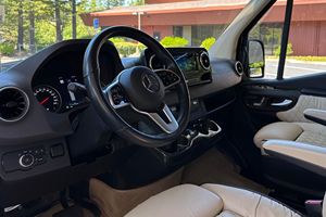 Mercedes-Benz Sprinter 2500 4x4 2026 - Product Image 4