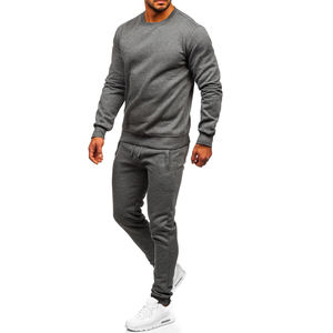 Vêtements décontractés pour hommes, ensembles de survêtements de jogging, logo personnalisé, taille personnalisée, survêtement ajusté en tissu de haute qualité à bas prix - Product Image 3