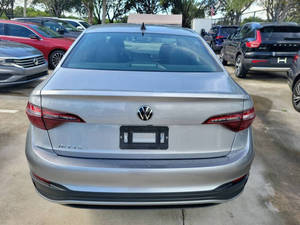 มือสอง2023 Volks-Wagen Jetta Sport - Product Image 6