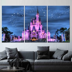 Tableau imprimé sur toile : Château de Disneyland sous la nuit étoilée, toile enveloppée 3P - Product Image 1