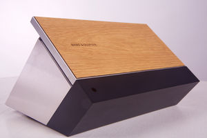 ข้อเสนอส่วนลด Bangs & Olufsens B&O BeoSound Moment ระบบเครื่องเสียงพกพาไร้สายบลูทูธคุณภาพพรีเมียมสำหรับใช้ภายในบ้าน + อุปกรณ์เสริม - Product Image 2