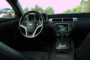 โตโยต้า โคโรลล่า LE CVT ปี 2015 รถเก๋งมือสอง เครื่องยนต์เบนซิน เกียร์อัตโนมัติ เครื่องยนต์ 4 ลิตร ขนาดยาง R16 เบาะหนัง กล้องมองหลัง พวงมาลัยซ้าย - Product Image 4