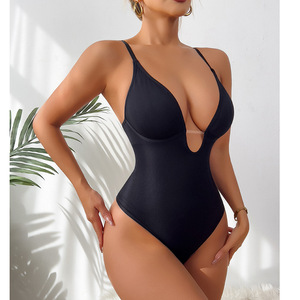 Mono sexy con cuello en V profundo y abertura en la cintura para realzar la figura perfecta de la mujer - Product Image 2