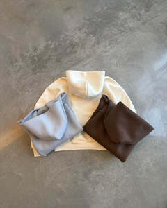 Vente en gros de haute qualité 100% coton couleur unie coupe régulière sans piqûre brodé perlé pull à capuche pour unisexe automne - Product Image 4