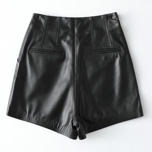 Short en cuir PU personnalisé OEM de couleur unie pour femmes Short personnalisé décontracté taille haute en faux cuir - Product Image 2