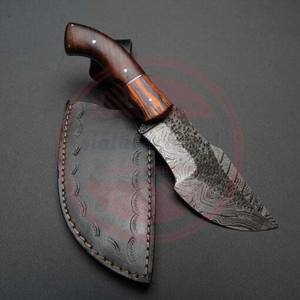 Couteau de suivi en acier damas fait main \ Couteaux de survie de camping en plein air à lame fixe personnalisés en gros - Product Image 2