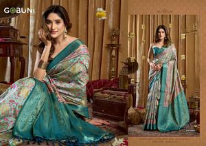 Vêtements de fête pour femmes, imprimé numérique en cluster avec bordure Banarasi et glands avec chemisier par Maruti Fashion - Product Image 3