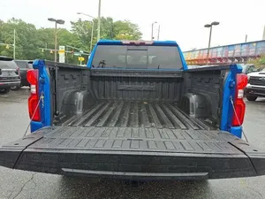 Chevrolet Silverado 1500 ZR2 Usada de 2023 - Product Image 5