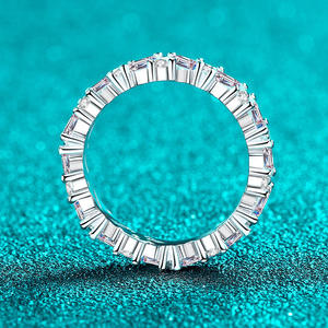 Anillo de Boda de Plata de Ley S925 con Moissanita Multicolor, Anillo de Eternidad Completo Rectangular Exquisito y Lujoso para Mujer - Product Image 3