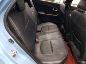 รถยนต์ Kia Picanto Hatchback ปี 2012 ราคาพิเศษ ประหยัดน้ำมัน เหมาะสำหรับการขับขี่ในเมือง ขายด่วน - Product Image 4