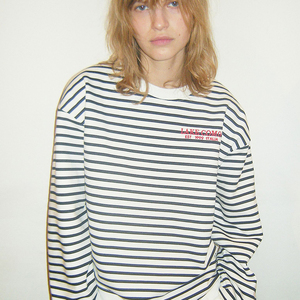 Sudadera estampada con estilo de alta calidad para mujer con elegante corte en la espalda ropa de invierno hecha a medida mejor diseño sudadera para mujer - Product Image 2