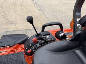 Mini Tractor Kubota BX23S 4WD 2021 con Cargador Frontal y Retroexcavadora |   Tractor Agrícola Compacto de 23 HP, Tractor Subcompacto 4x4 con Cargador - Product Image 6