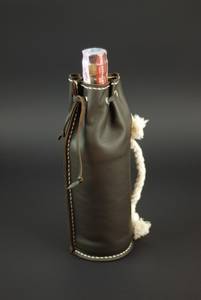 Porte-bouteille de vin monogramme personnalisé fabriqué à la main en cuir véritable porte-bouteille portable pour les fêtes OEM-ALW - Product Image 4