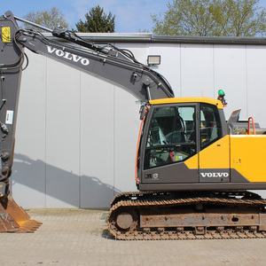 Excavadora de alto rendimiento Volvo EC210 Excavadora para aplicaciones de Minería e infraestructura de construcción de movimiento de tierras - Product Image 1