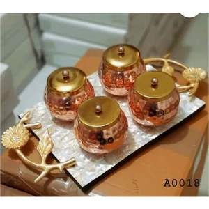 Plateau en métal à motif floral avec 4 pots à fruits secs en fer - Product Image 6