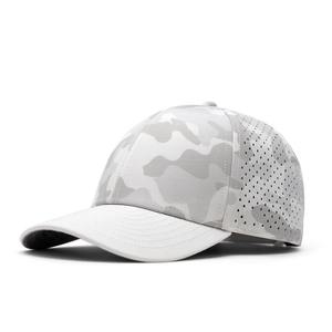 Gorra de béisbol deportiva de 5 paneles Premium con logotipo personalizado bordado a mano Gorra deportiva de malla alta de 6 paneles Patrón impreso ajustado - Product Image 1