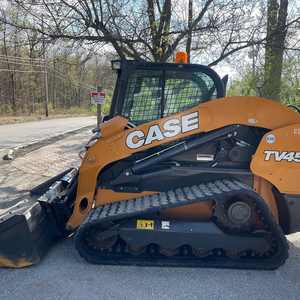 Minicargadora Case TV450B Usada del 2021 con Sistema Hidráulico de Dos Velocidades, Sistema Hidráulico Auxiliar de Alto Flujo, Enganche Rápido, Máquina de Orugas en Venta - Product Image 3