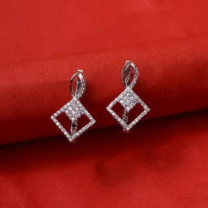 ต่างหูเพชรเงินพราวสำหรับผู้หญิง ของขวัญเครื่องประดับสุดหรู - Product Image 3