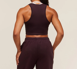 Conjunto de yoga para todos los días Tela ligera que absorbe la humedad Conjunto de Yoga de ajuste elegante Abrazo corporal y listo para moverse - Product Image 3