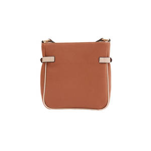 กระเป๋าสะพายไหล่ผู้หญิงสีแทน - Product Image 4