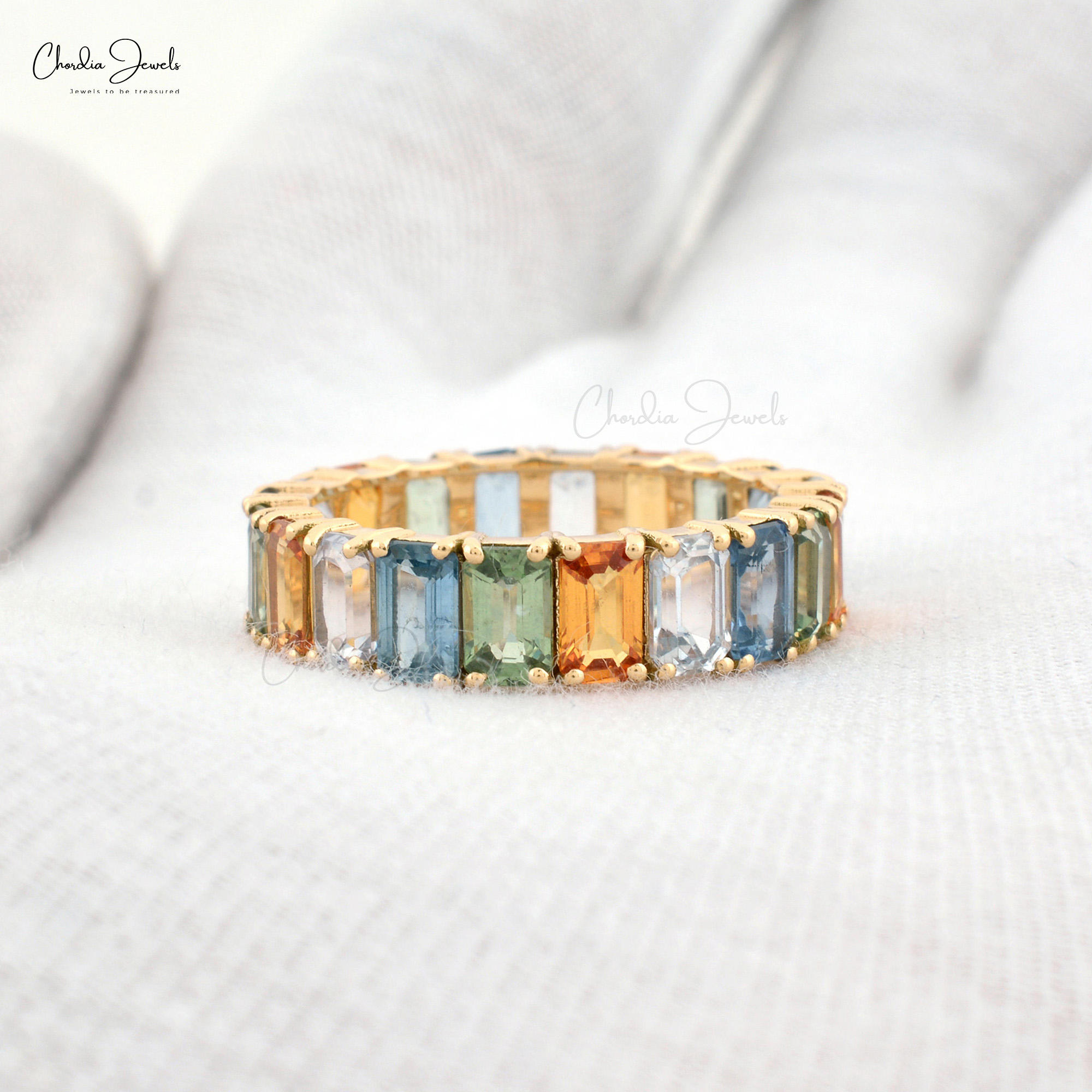 สีเหลือง